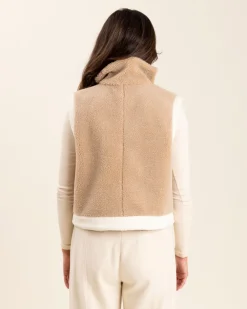 Outlet Banff Vest In All Outerwear