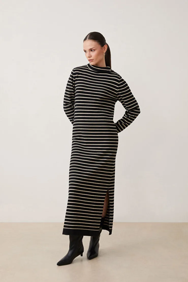 Outlet Chadela Striped Maxi Dress In Sweaters