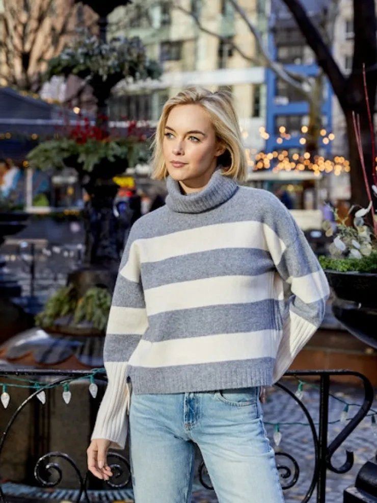 Best Color Block Turtleneck In Sweaters