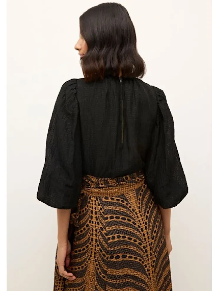 New Harly Top In Blouses
