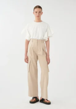 New Jenthy Top In Netural White *FINAL SALE* Basics And Tees