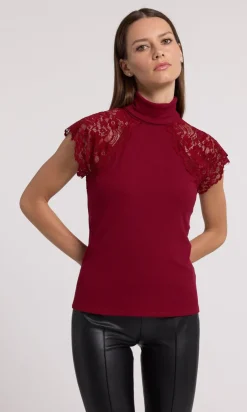 New Jessenia Top In Basics And Tees|Blouses