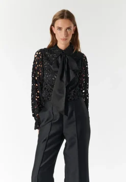 Sale Kikka Blouse In Blouses