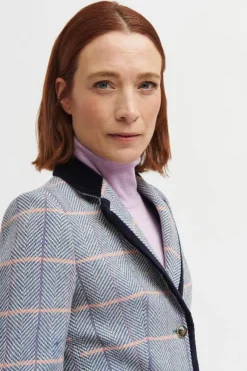 Hot Sevilla Jacket In All Outerwear